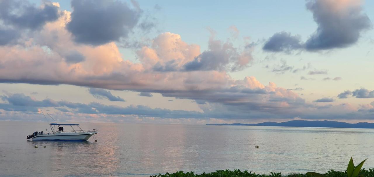 Ocean Jewels Otel Grand Anse  Dış mekan fotoğraf