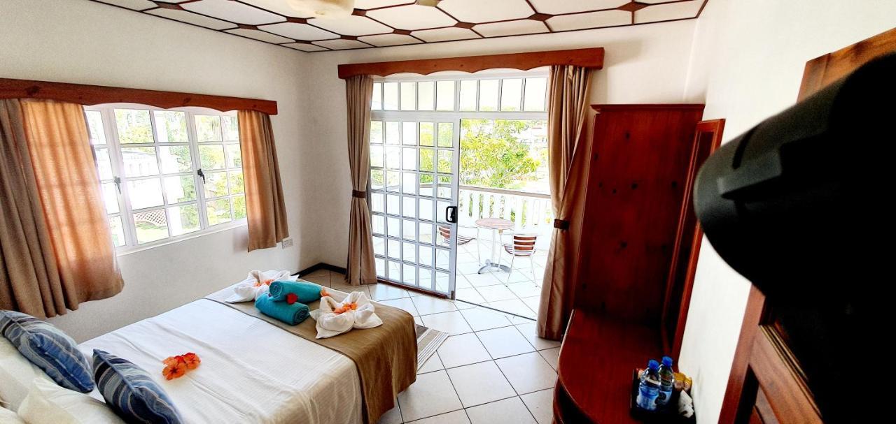 Ocean Jewels Otel Grand Anse  Dış mekan fotoğraf